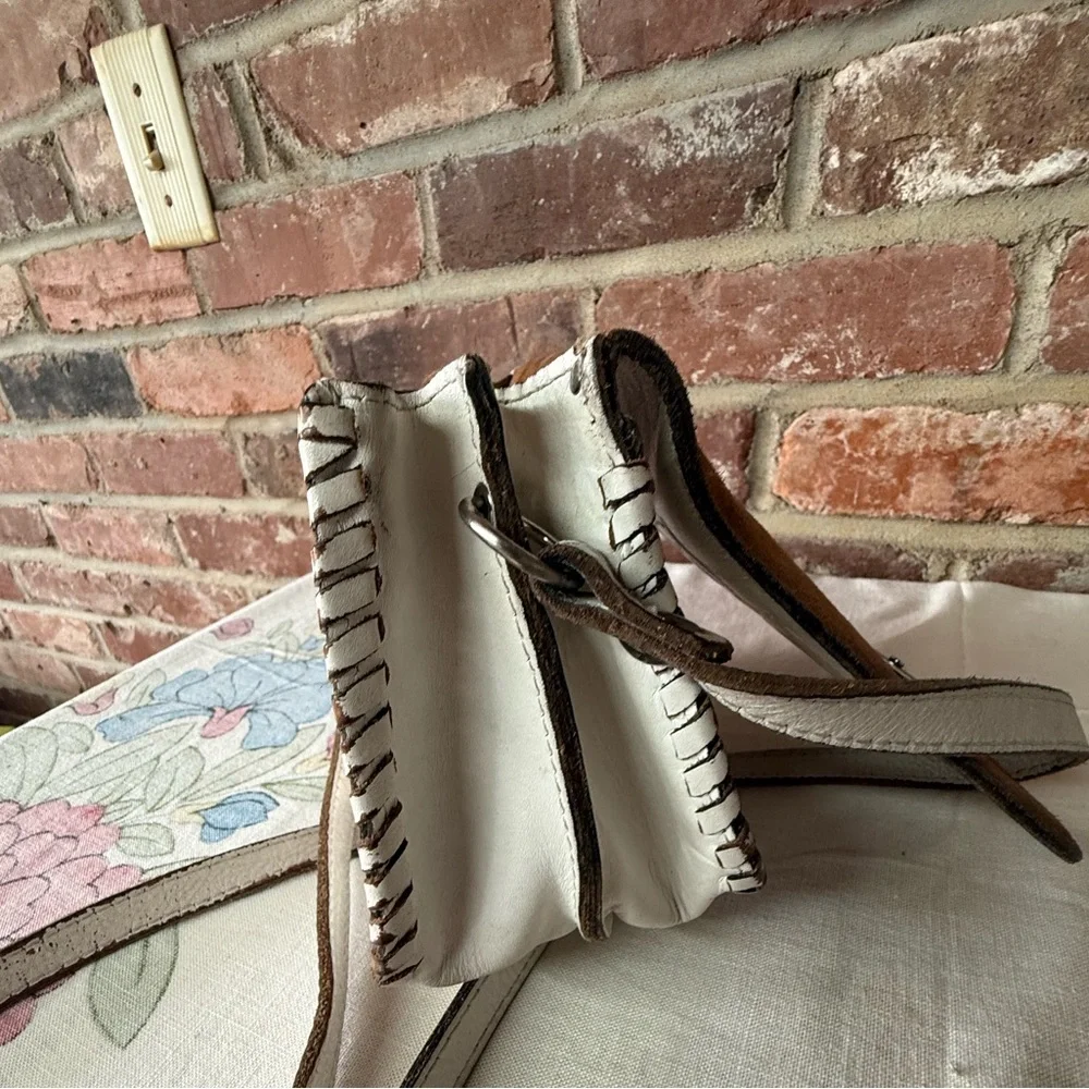 Beautiful Patricia Nash Crossbody - Picture 12 of 14